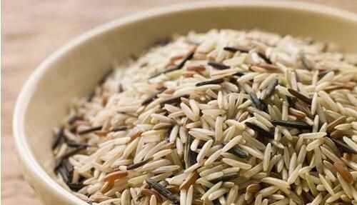 糙米的热量是多少大卡，每100克:小米、大米、糙米的卡路里是多少？图1